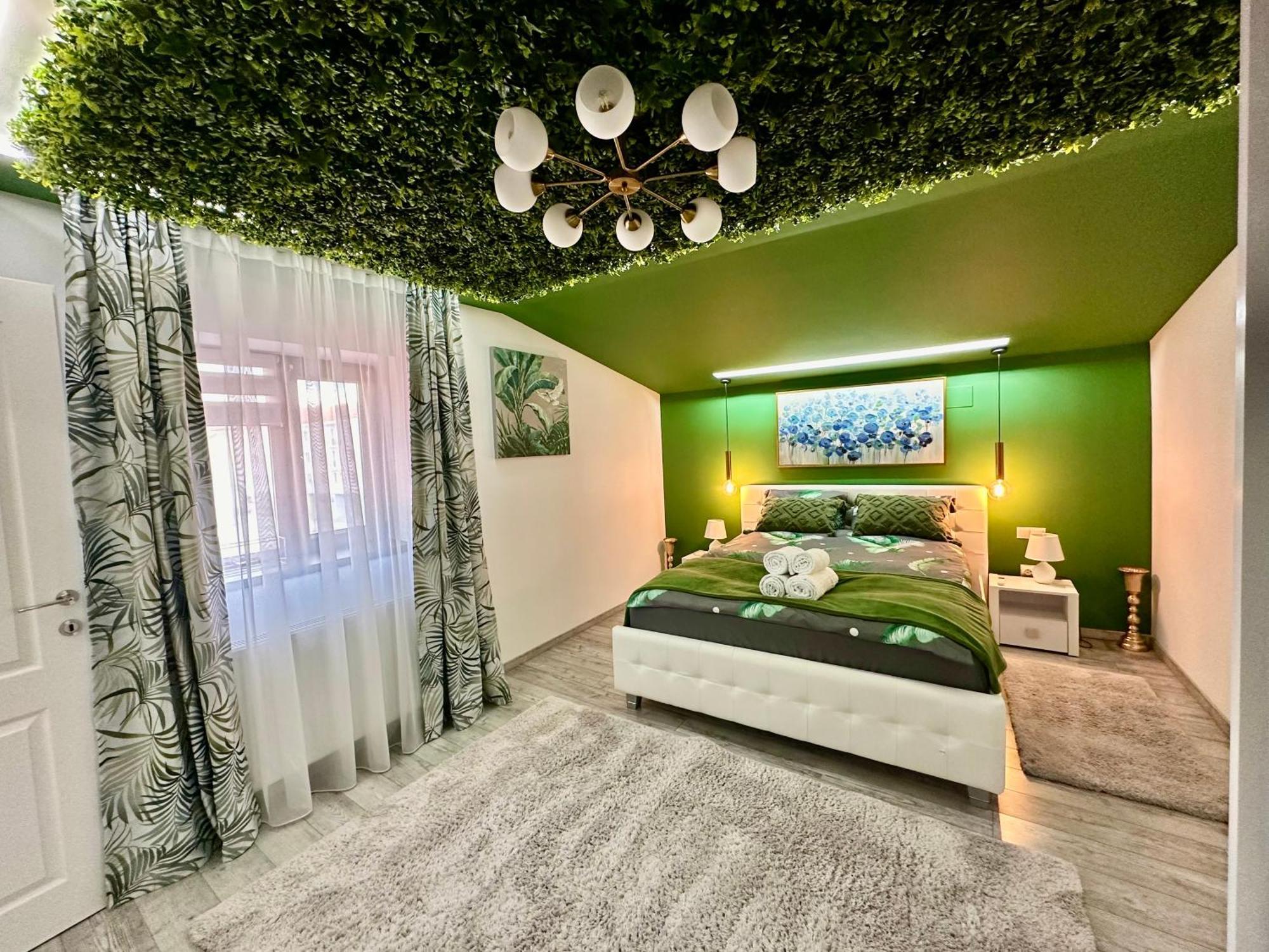 Deyinn Guest House Centrum Turda Esterno foto