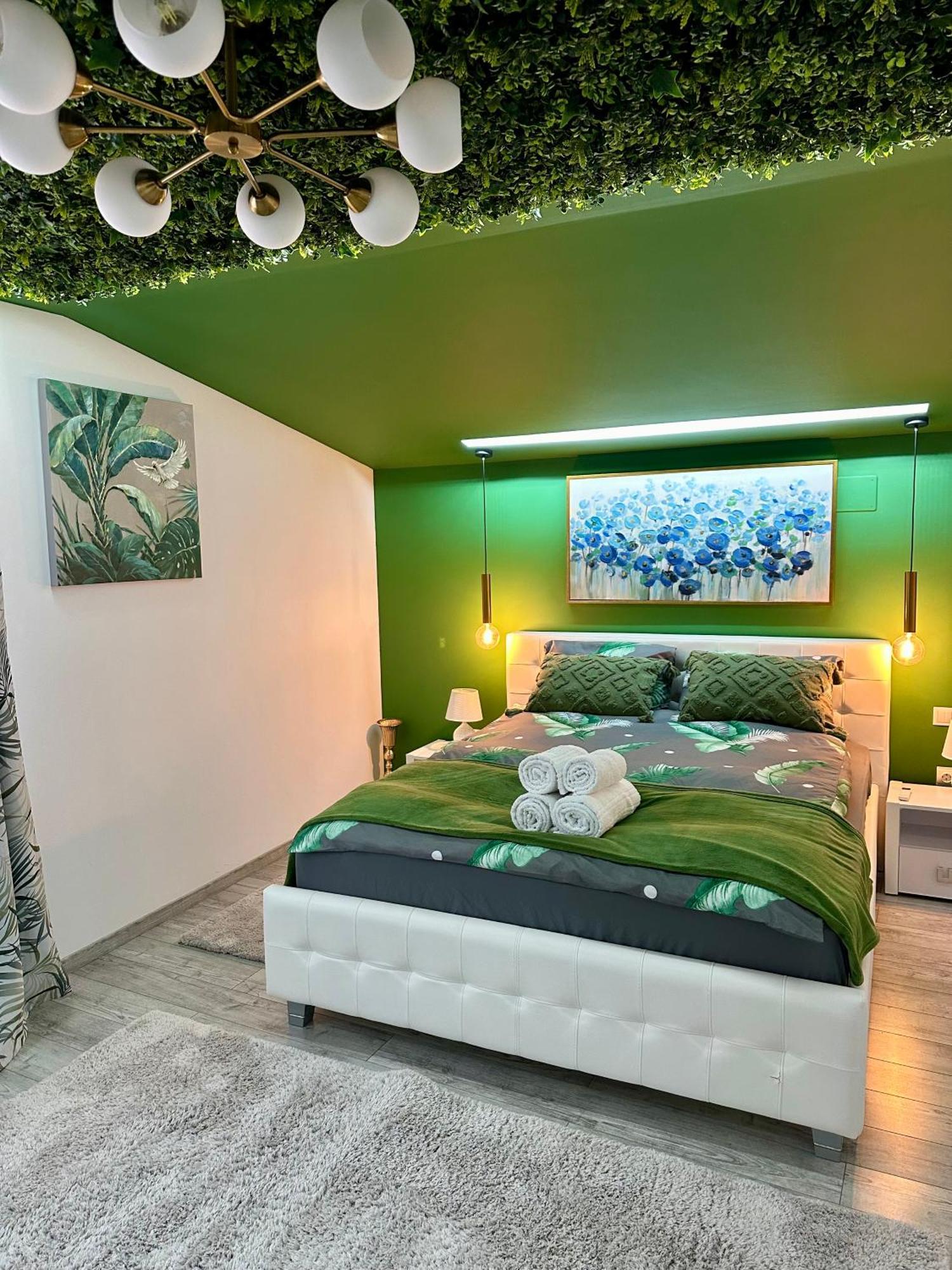 Deyinn Guest House Centrum Turda Esterno foto