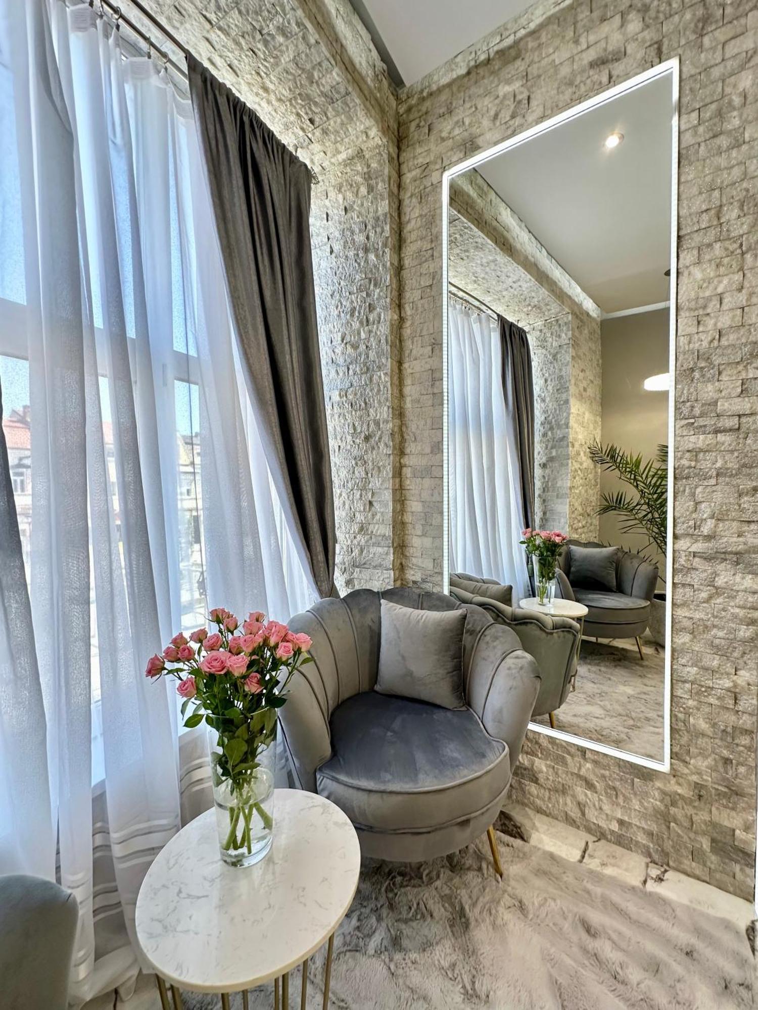 Deyinn Guest House Centrum Turda Esterno foto